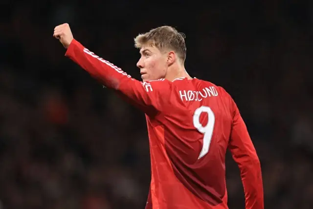Manchester United từ bỏ các bả